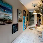 Isalos Urban Oasis - Tranquil Garden Retreat - Walk To Center - Free Easy Parking - Near Helexpo &