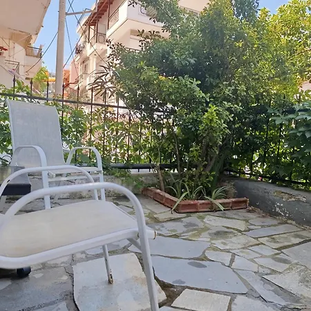 Isalos - Explore Center By Foot - Close To Helexpo, & Hospital Daire