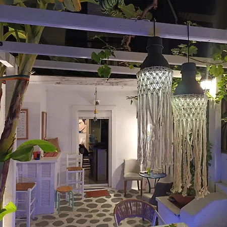 Trykonos Garden One - Oasis With Free Parking Салоники