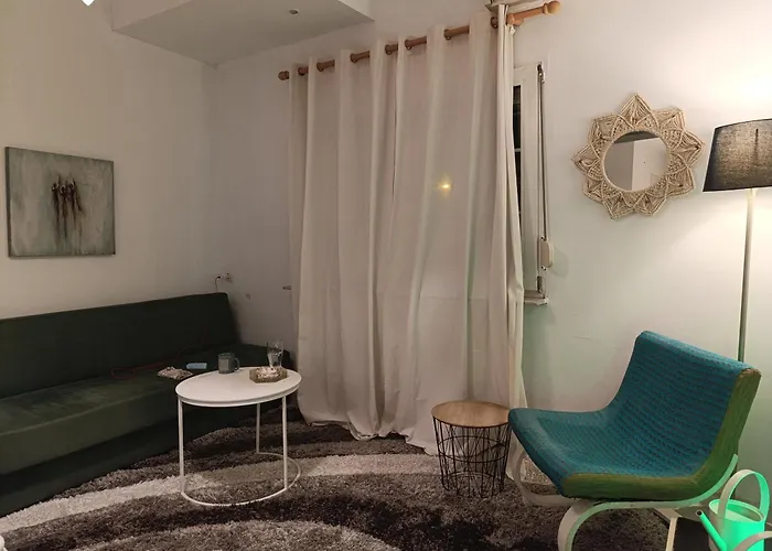 شقة Isalos Urban Oasis Thessaloniki - Explore The Center On Foot - Near To Helexpo & University - Easy Parking سالونيك